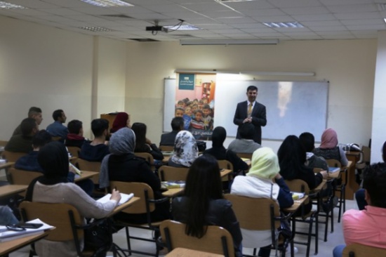 مختصون من مركز العدل يحاضرون حول المساعدة القانونية في "الشرق الأوسط" مختصون من مركز العدل يحاضرون حول المساعدة القانونية في "الشرق الأوسط"