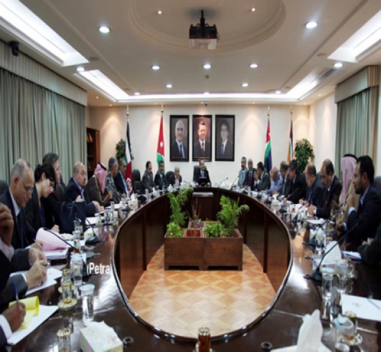 اجتماع في الداخلية لمناقشة الاعتداءات التي يتعرض لها مشروع الديسي اجتماع في الداخلية لمناقشة الاعتداءات التي يتعرض لها مشروع الديسي