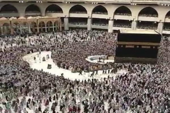 شاهد.. أمطار غزيرة على مكة والمسجد الحرام