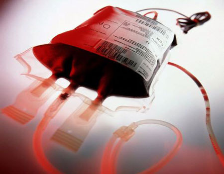 حملة للتبر بالدم تنظمها جامعة مؤتة