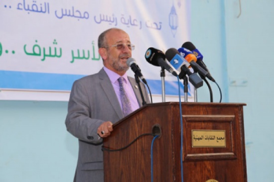 الطباع: الأسرى هم شرفاء الأمة ، والمقاومة حق مشروع