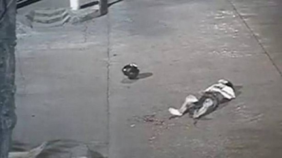 بالصور : جريمة قتل مروعة في شوارع تايلاند.. والسبب آيفون!