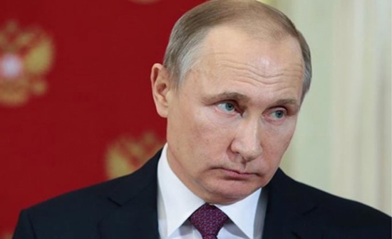 بوتين يأمر 755 دبلوماسيا أمريكيا بمغادرة بلاده