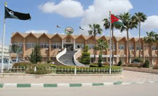 وفدان من الملحقية الماليزية ومؤسسة أميريكية يزوران "اليرموك" وفدان من الملحقية الماليزية ومؤسسة أميريكية يزوران "اليرموك"