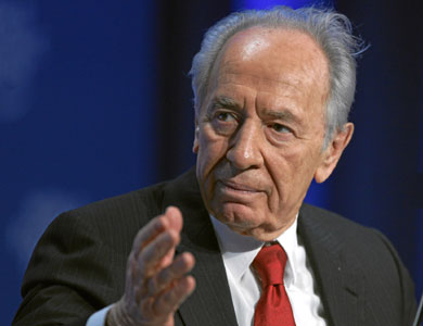 بيريز: عناد نتنياهو في موضوع يهودية إسرائيل قد يؤدي لفشل المحادثات