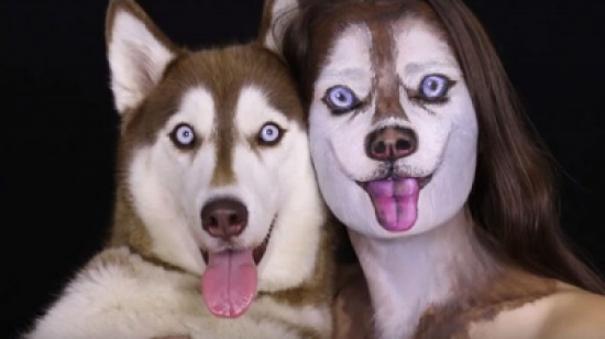 شاهد..  فتاة تحول وجهها لـ وجه كلب بالمكياج