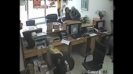 لص غبي و فاشل !