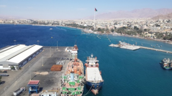وزير الطاقة: فائض ميناء الغاز يمكن تصديره لمصر وزير الطاقة: فائض ميناء الغاز يمكن تصديره لمصر
