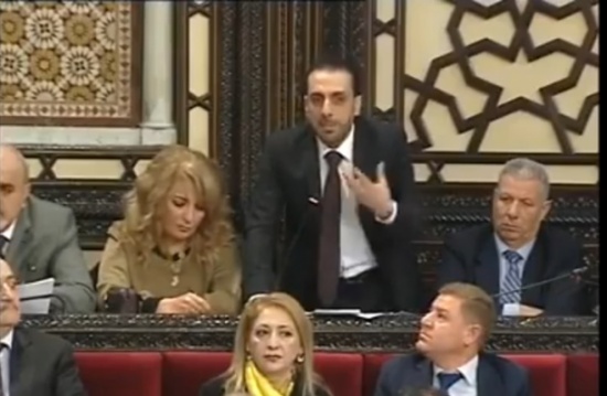 نائب سوري يكشف فضيحة تفضيل المليشيات على الجيش (شاهد)