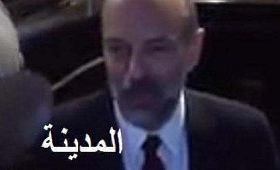 رئيس الوزراء يلتقي وزير المالية الكويتي