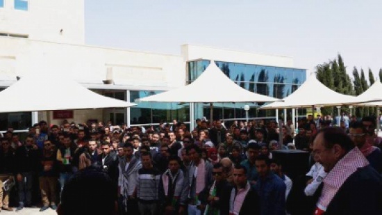 وقفة في جامعة الشرق الاوسط للتنديد باغتيال الشهيد "زعيتر" وقفة في جامعة الشرق الاوسط للتنديد باغتيال الشهيد "زعيتر"