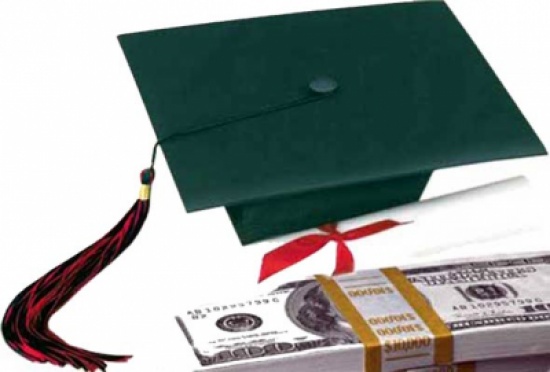 الرصيفة : مزور شهادات جامعية ورخص قيادة في قبضة الأمن الرصيفة : مزور شهادات جامعية ورخص قيادة في قبضة الأمن