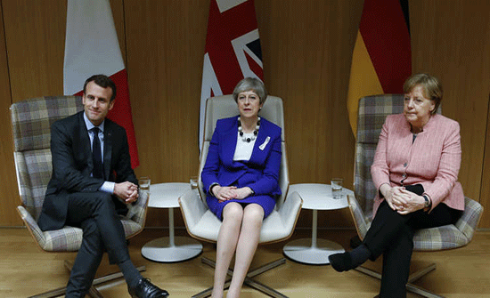 زعماء بريطانيا وفرنسا وألمانيا يعلنون في بيان مشترك اتفاقهم على مواصلة تطبيق الصفقة النووية مع إيران