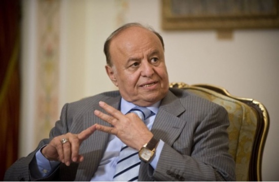 هادي هرب إلى عدن بسيارة أجرة هادي هرب إلى عدن بسيارة أجرة