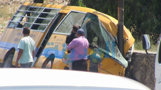 اصابتان في حادث سير بنزول صويلح - البقعة  ( صور )