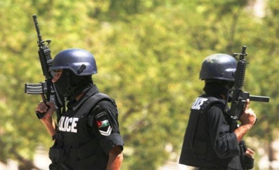 مطلوب خطير يسلم نفسة لـ "الامن" مطلوب خطير يسلم نفسة لـ "الامن"