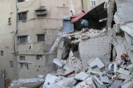 انهيار في سقف عمارة بإربد واخلاء السكان انهيار في سقف عمارة بإربد واخلاء السكان