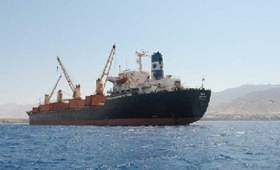 تركيب اجهزة لتوجية بواخر النفط بالعقبة