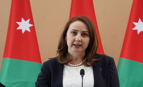 وزيرة الصناعة: حريصون على تعزيز الشراكة لتحقيق التعافي الاقتصادي ما بعد كورونا وزيرة الصناعة: حريصون على تعزيز الشراكة لتحقيق التعافي الاقتصادي ما بعد كورونا