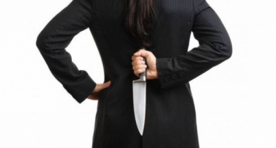 ومن الحب ما طعن 13 مرة.. فماذا حصل؟ ومن الحب ما طعن 13 مرة.. فماذا حصل؟