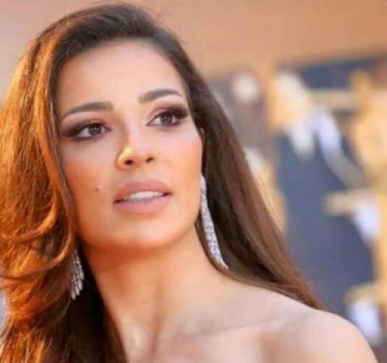 بالصورة.. اليكم شبيهة نادين نسيب نجيم! بالصورة.. اليكم شبيهة نادين نسيب نجيم!
