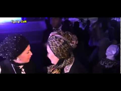 قبلة من الفم بين صابرين وسهير رمزي تثير التساؤلات (فيديو) قبلة من الفم بين صابرين وسهير رمزي تثير التساؤلات (فيديو)