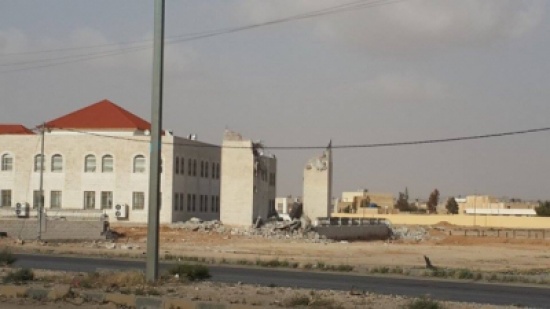 بالفيديو : هدم مئذنة ثالث اكبر مسجد في الاردن بالفيديو : هدم مئذنة ثالث اكبر مسجد في الاردن