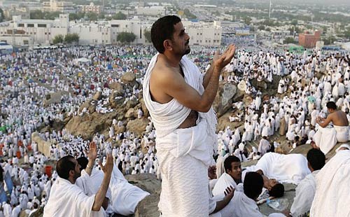 استكمال تفويج الحجاج الأردنيين من المدينة المنورة الى مكة المكرمة استكمال تفويج الحجاج الأردنيين من المدينة المنورة الى مكة المكرمة