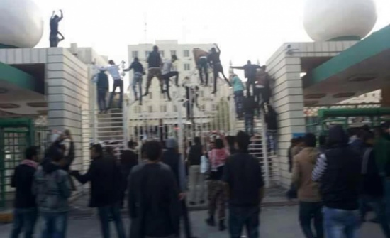 ذبحتونا : انتخابات الاردنية عنف .. رصاص .. إغلاق قاعات .. قنابل صوتية