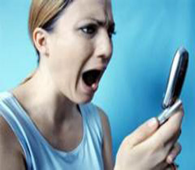 مطلّقة "تحرّشت" هاتفياً بزوجة طليقها ! مطلّقة "تحرّشت" هاتفياً بزوجة طليقها !