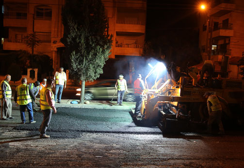 الأمانة تنجز أعمال تعبيد وصيانة لشوارع رئيسية في العاصمة بكلفة 3 مليون دينار