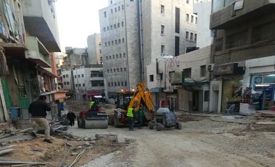 الأمانة تواصل العمل بمشروع تأهيل شارع الملك غازي وسط البلد