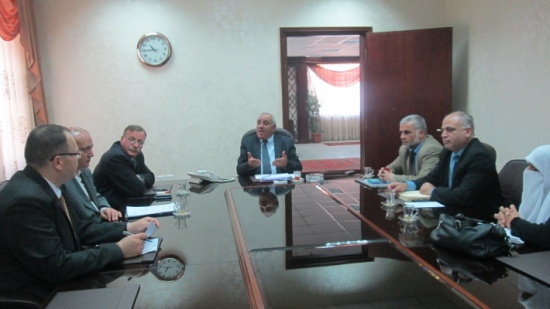 "الصحة" تتعهد بتنفيذ مطالب "المعلمين" بقضية التأمين الصحي