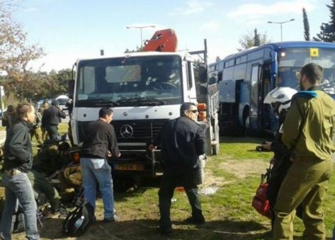 جنديان أطلقا النار على شاحنة عملية القدس من أصل 300 جنديان أطلقا النار على شاحنة عملية القدس من أصل 300
