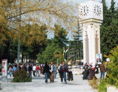 الجامعة الأردنية تصدر نشرتها الاخبارية الالكترونية باللغة الانجليزية الجامعة الأردنية تصدر نشرتها الاخبارية الالكترونية باللغة الانجليزية