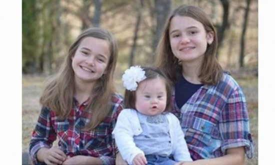 صورة| رسالة مؤثرة من طفلة لطبيب نصح والدتها بإجهاضها!!