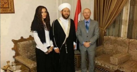 مصطفى الخاني "النمس" ينفصل عن زوجته يارا الجعفري مصطفى الخاني "النمس" ينفصل عن زوجته يارا الجعفري