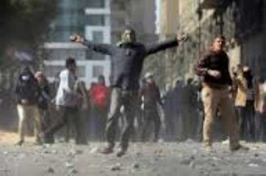 بورسعيد..غضب وتحد لقرارات مرسي