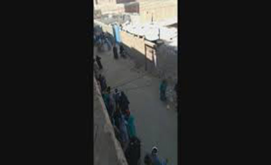 بالفيديو : مقتل 5 أشخاص في حادث إطلاق نار غربي القاهرة