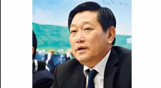 صينى جمع ثروتة في 10 سنوات وخسرها خلال 90 دقيقة