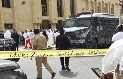 السعودية تؤكد دعم إجراءات حفاظ الكويت على أمنها السعودية تؤكد دعم إجراءات حفاظ الكويت على أمنها
