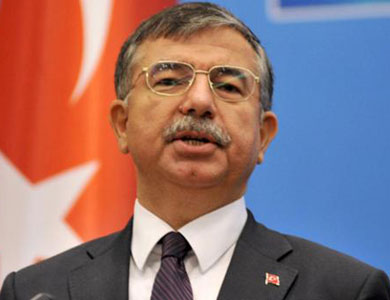 أنقرة تنفي إرسالها أسلحة إلى سوريا