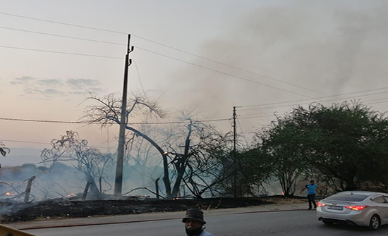 إعادة التيار الكهربائي لمناطق في دير علا إثر انقطاع بسبب حريق