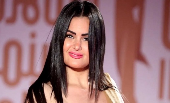 محاكمة سما المصري بتهمة التحريض على الفسق والفجور محاكمة سما المصري بتهمة التحريض على الفسق والفجور
