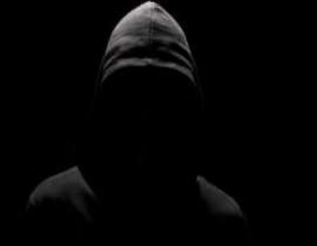 دجال أقنعها بالمعاشرة كي يستخرج الجن