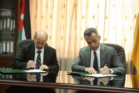 " الأردنية " والإحصاءات العامة تبرمان مذكرة تفاهم " الأردنية " والإحصاءات العامة تبرمان مذكرة تفاهم