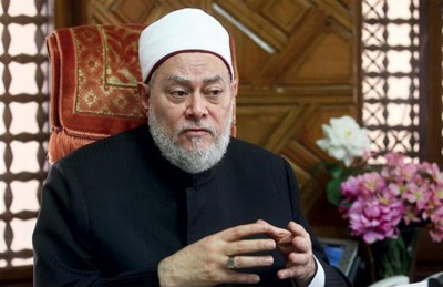 علي جمعة: الزواج العرفي ليس زنا وله عدة على المرأة ان تقضيها كاملة علي جمعة: الزواج العرفي ليس زنا وله عدة على المرأة ان تقضيها كاملة