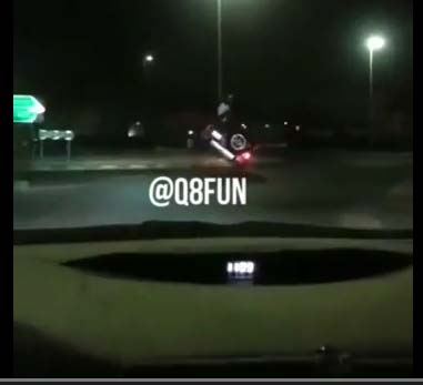 ماذا حدث لشاب يستعرض في سيارة؟