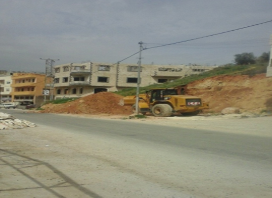 أمانة عمان تباشر بتوسعة الطريق الرئيسي لمشروع اقليم عراق الامير السياحي