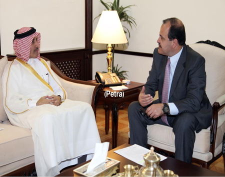 وزير الداخلية يلتقي السفير القطري في عمان وزير الداخلية يلتقي السفير القطري في عمان